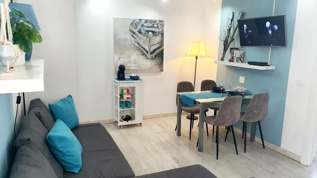 Papagayo Beach Apartments 아로나 0*,  스페인