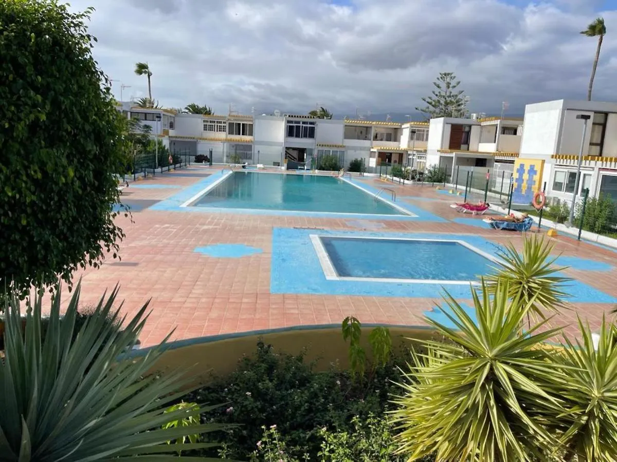Papagayo Beach Apartments Arona  Spain