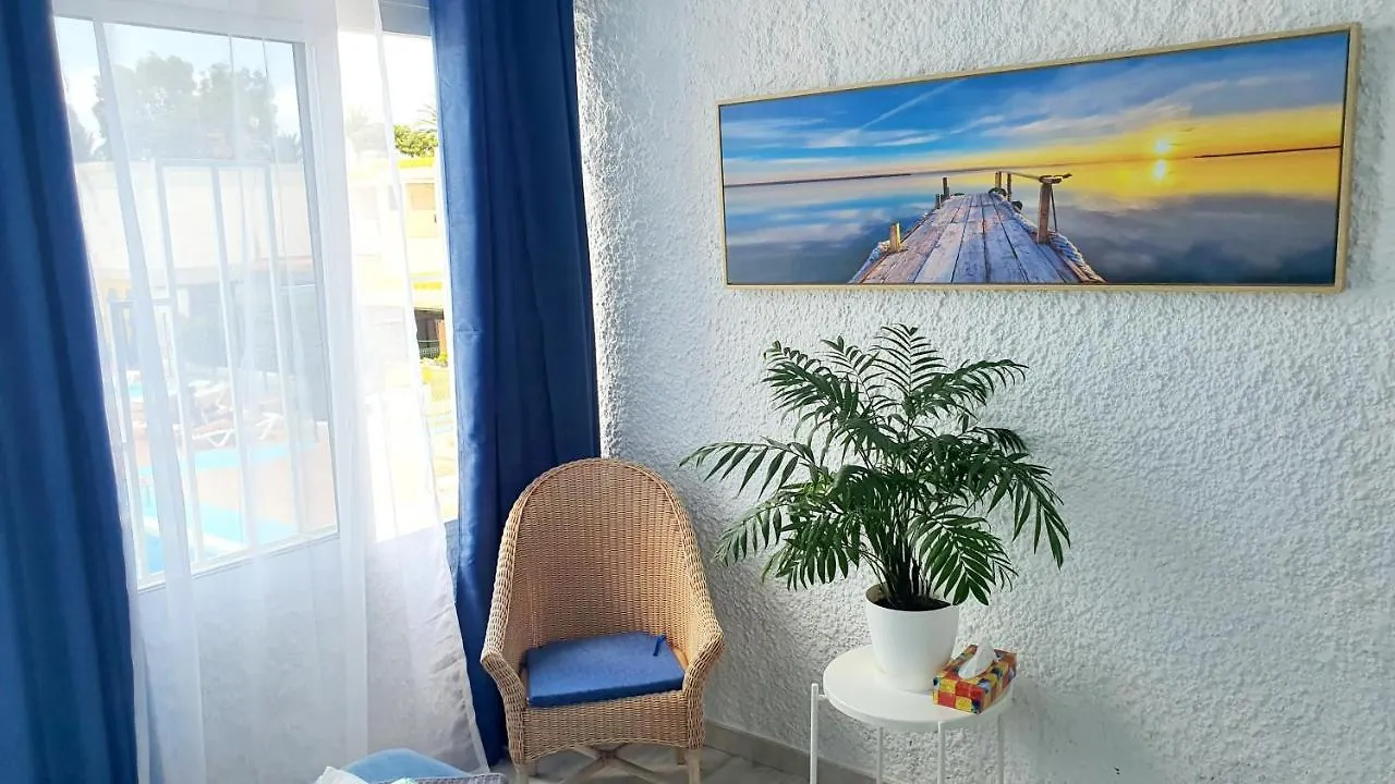Papagayo Beach Apartments Arona