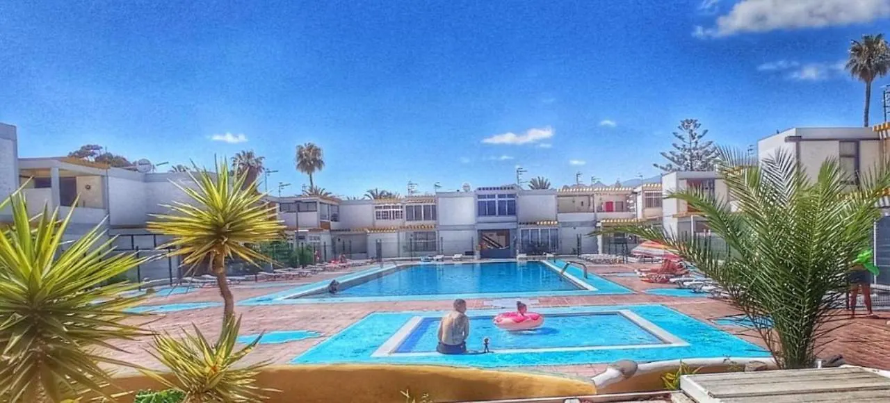Papagayo Beach Apartments 阿罗纳