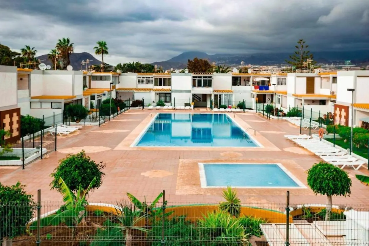 Papagayo Beach Apartments 阿罗纳